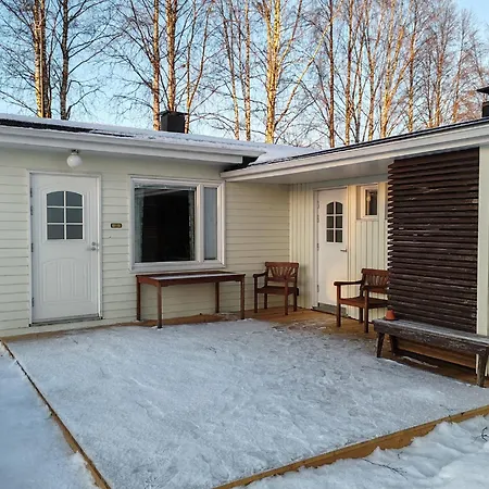 サーレトヴァットゥ コテージズ 別荘 ロヴァニエミ